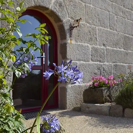 Bed & Breakfast Domaine De Kerzuat