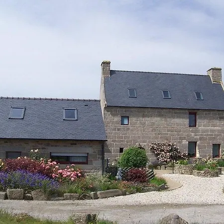 Domaine De Kerzuat Bed & Breakfast Plouarzel